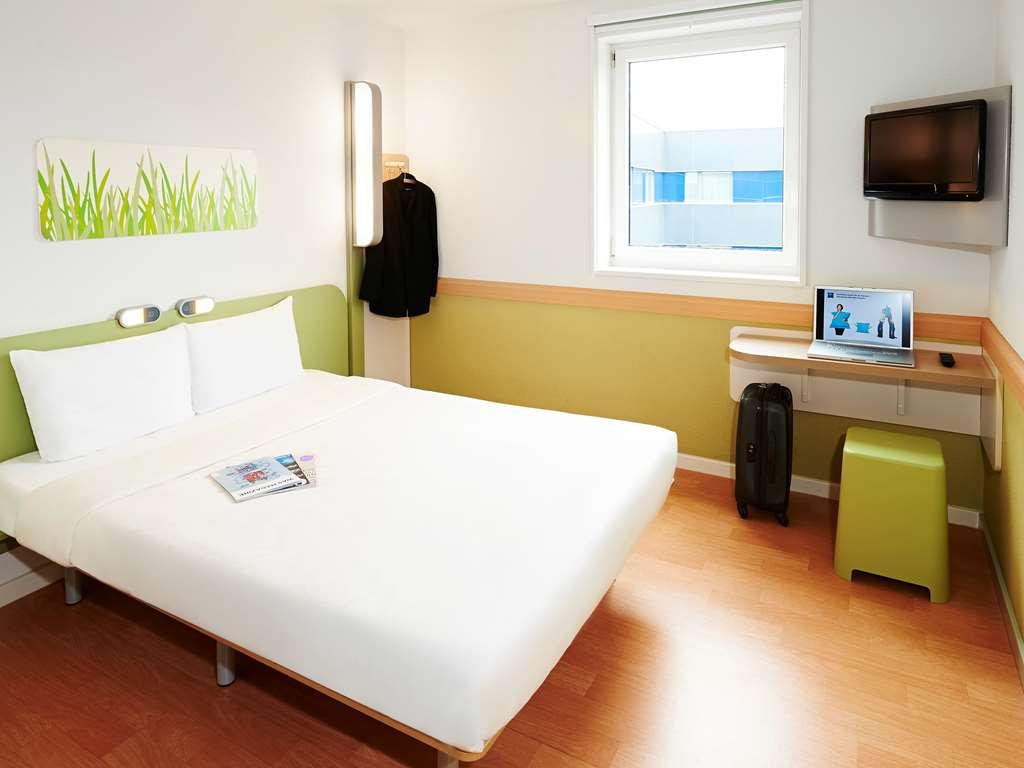 Ibis Budget Avignon Nord Le Pontet  Camera foto